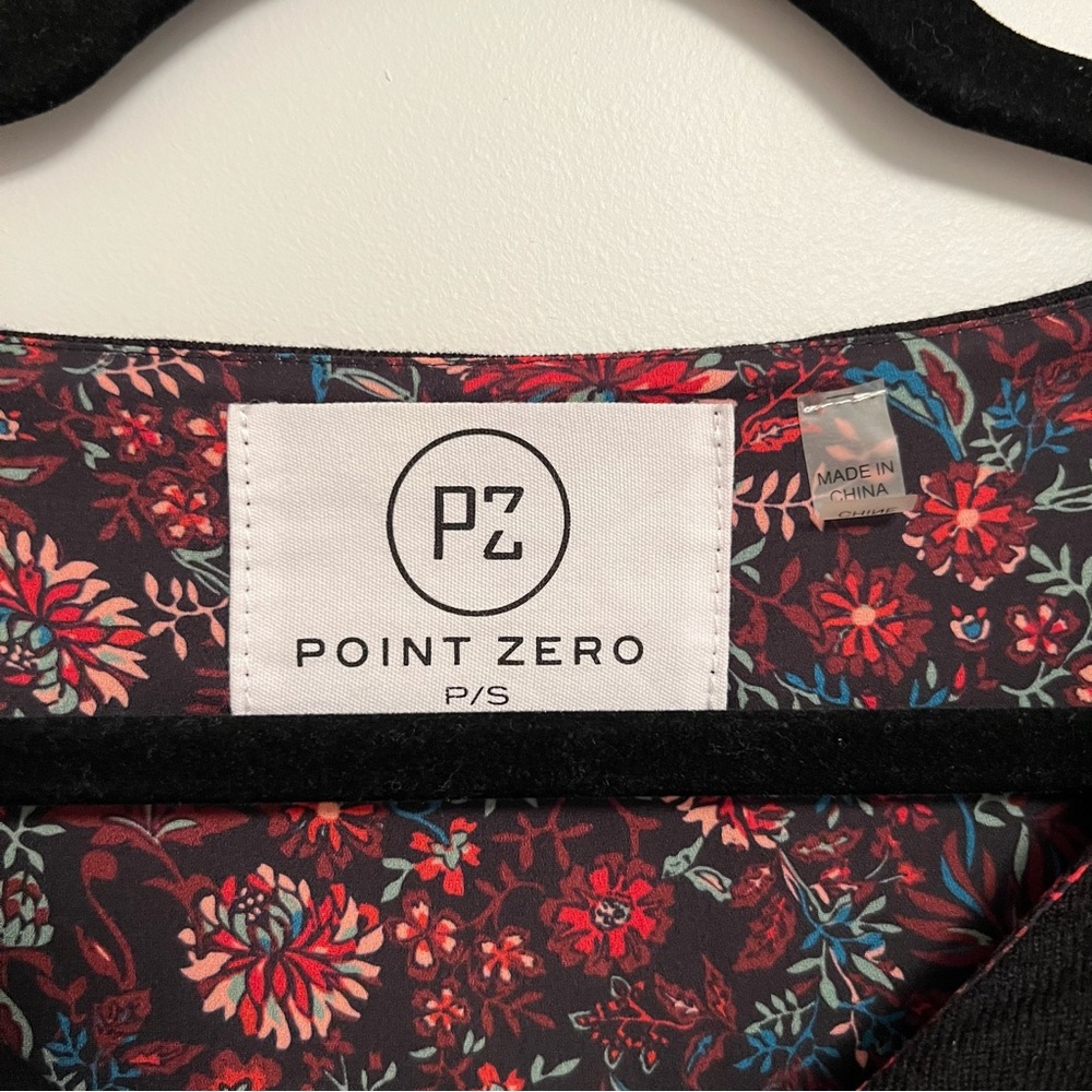 Point Zero Tunic top - Picture 3 of 3
